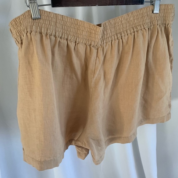 Guess tie waist shorts. - Picture 2 of 5